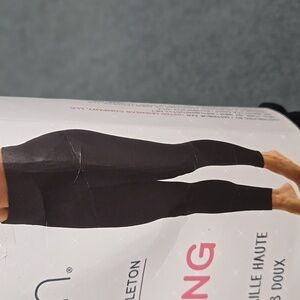 Lemon Size S Black and Dark Grey Fleece Lined High Waisted Seamless Leg…